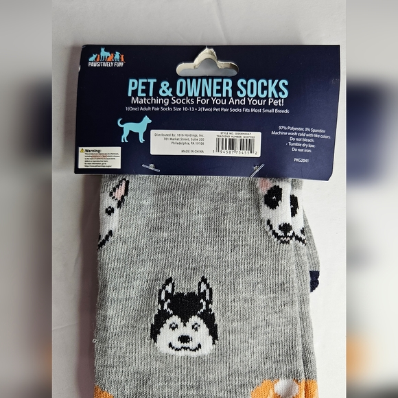 PAWSITIVELY FUN  PET & OWNER SOCKS  (2) Pairs - Picture 10 of 10